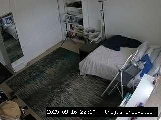 camsoda, voyeurcam-hornyhostel-02