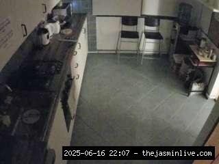 camsoda, voyeurcam-julmodels-kitchen-2
