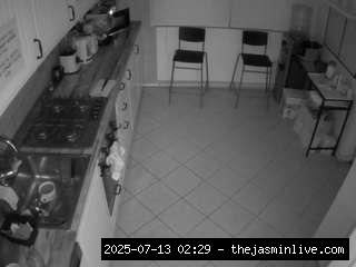 camsoda, voyeurcam-julmodels-kitchen-2