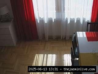 camsoda, voyeurcam-julmodels-dining-2