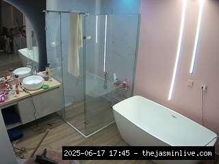 camsoda, voyeurcam-casa-salsa-bathroom-2