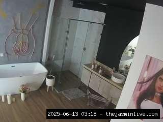 camsoda, voyeurcam-casa-salsa-bathroom-4