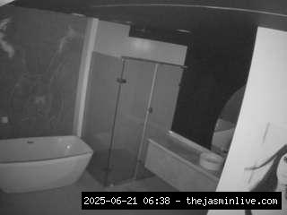 camsoda, voyeurcam-casa-salsa-bathroom-4