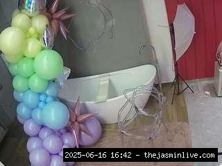camsoda, voyeurcam-casa-salsa-bathroom-5