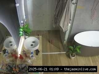 camsoda, voyeurcam-casa-salsa-bathroom-6