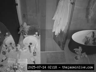 camsoda, voyeurcam-casa-salsa-bathroom-6