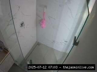 camsoda, voyeurcam-casa-salsa-bathroom-7