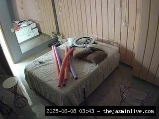camsoda, voyeurcam-casa-salsa-bedroom-2