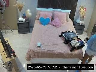 camsoda, voyeurcam-casa-salsa-bedroom-3