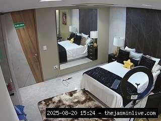 camsoda, voyeurcam-casa-salsa-bedroom-4