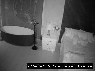 camsoda, voyeurcam-casa-salsa-bedroom-6