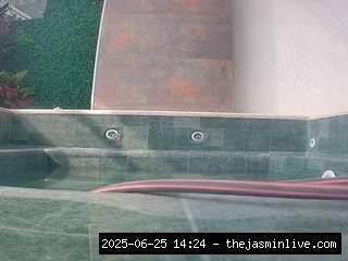 camsoda, voyeurcam-casa-salsa-hottub