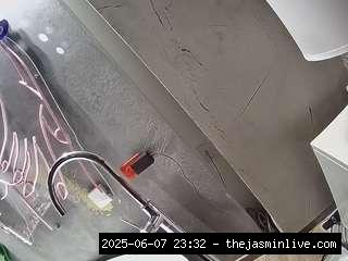 camsoda, voyeurcam-casa-salsa-bathtub-pov