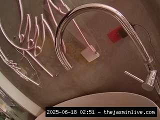 camsoda, voyeurcam-casa-salsa-bathtub-pov