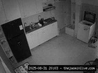 camsoda, voyeurcam-jb-kitchen-1