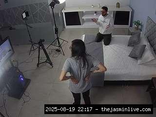 camsoda, voyeurcam-jb-office-1