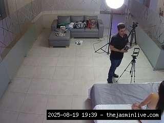 camsoda, voyeurcam-jb-office-2