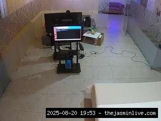 camsoda, voyeurcam-jb-office-2