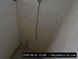 camsoda, voyeurcam-jb-shower-1