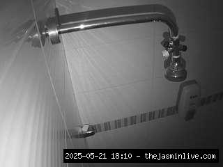 camsoda, voyeurcam-jb-shower-12
