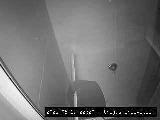 camsoda, voyeurcam-casa-salsa-bathroom-10