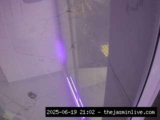 camsoda, voyeurcam-casa-salsa-bathroom-11
