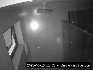 camsoda, voyeurcam-casa-salsa-bathroom-13