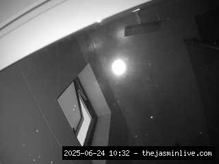 camsoda, voyeurcam-casa-salsa-bathroom-13
