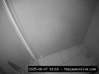 camsoda, voyeurcam-casa-salsa-bathroom-8