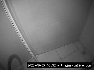 camsoda, voyeurcam-casa-salsa-bathroom-8