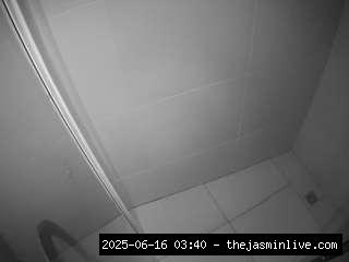 camsoda, voyeurcam-casa-salsa-bathroom-8