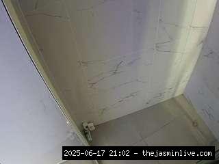 camsoda, voyeurcam-casa-salsa-bathroom-8