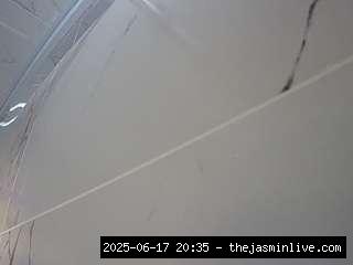 camsoda, voyeurcam-casa-salsa-bathroom-9