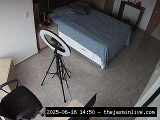 camsoda, voyeurcam-casa-salsa-bedroom-11