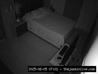 camsoda, voyeurcam-casa-salsa-bedroom-8