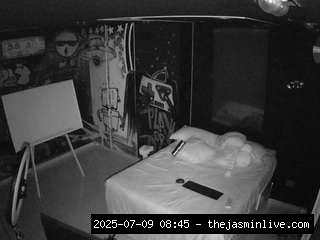 camsoda, voyeurcam-casa-salsa-disturbed