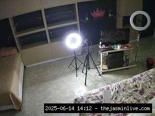 camsoda, voyeurcam-casa-salsa-versus-room